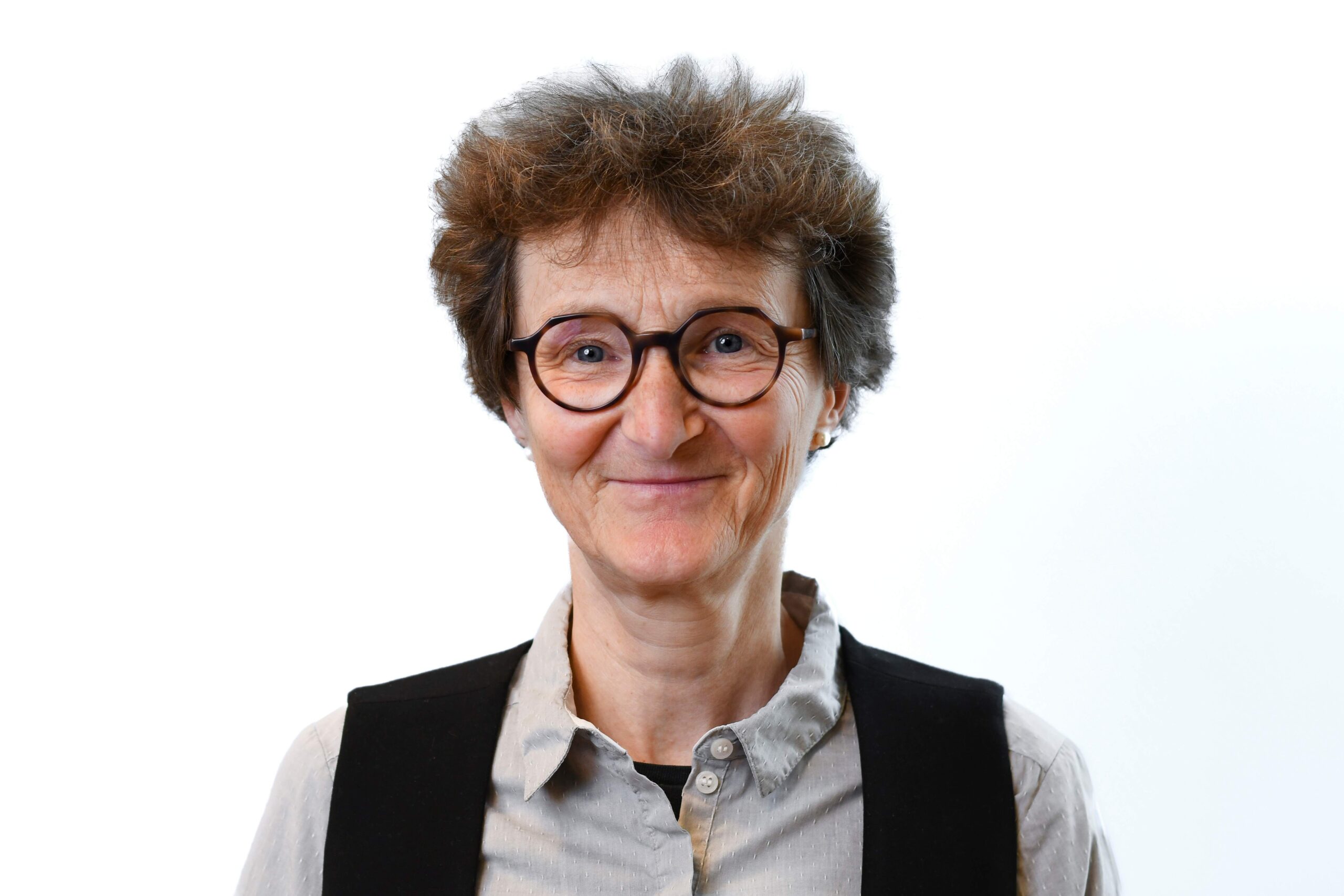 Dr. Monika Skolud